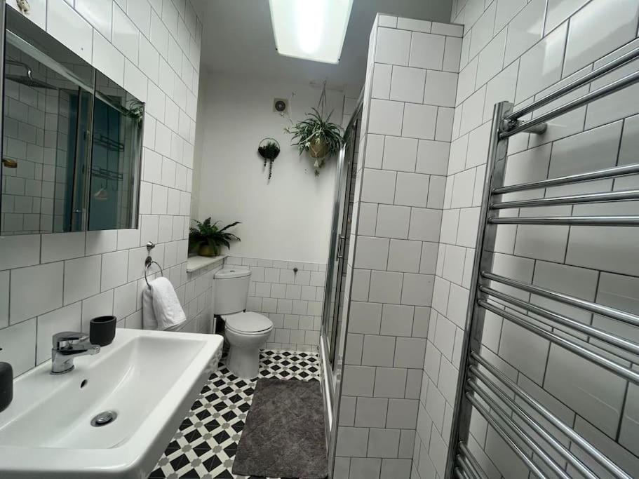 Modern Studio In Barbican Ec1 - Blue - F4 Londres Exterior foto